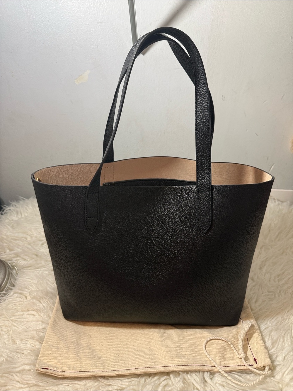 CUYANA Black Leather Tote Bag with Beige Interior medium - Picture 3 of 11